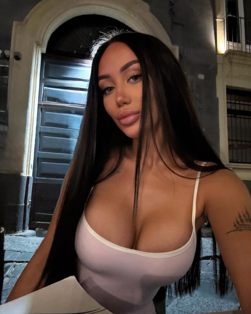 Таня - массажистка