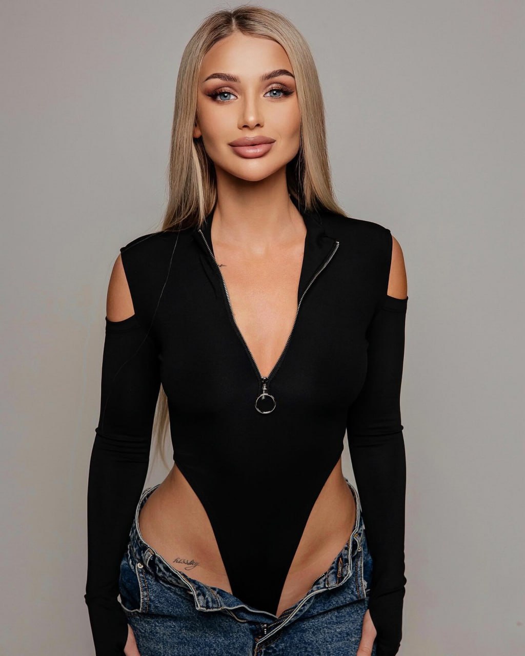 Мария - массажистка